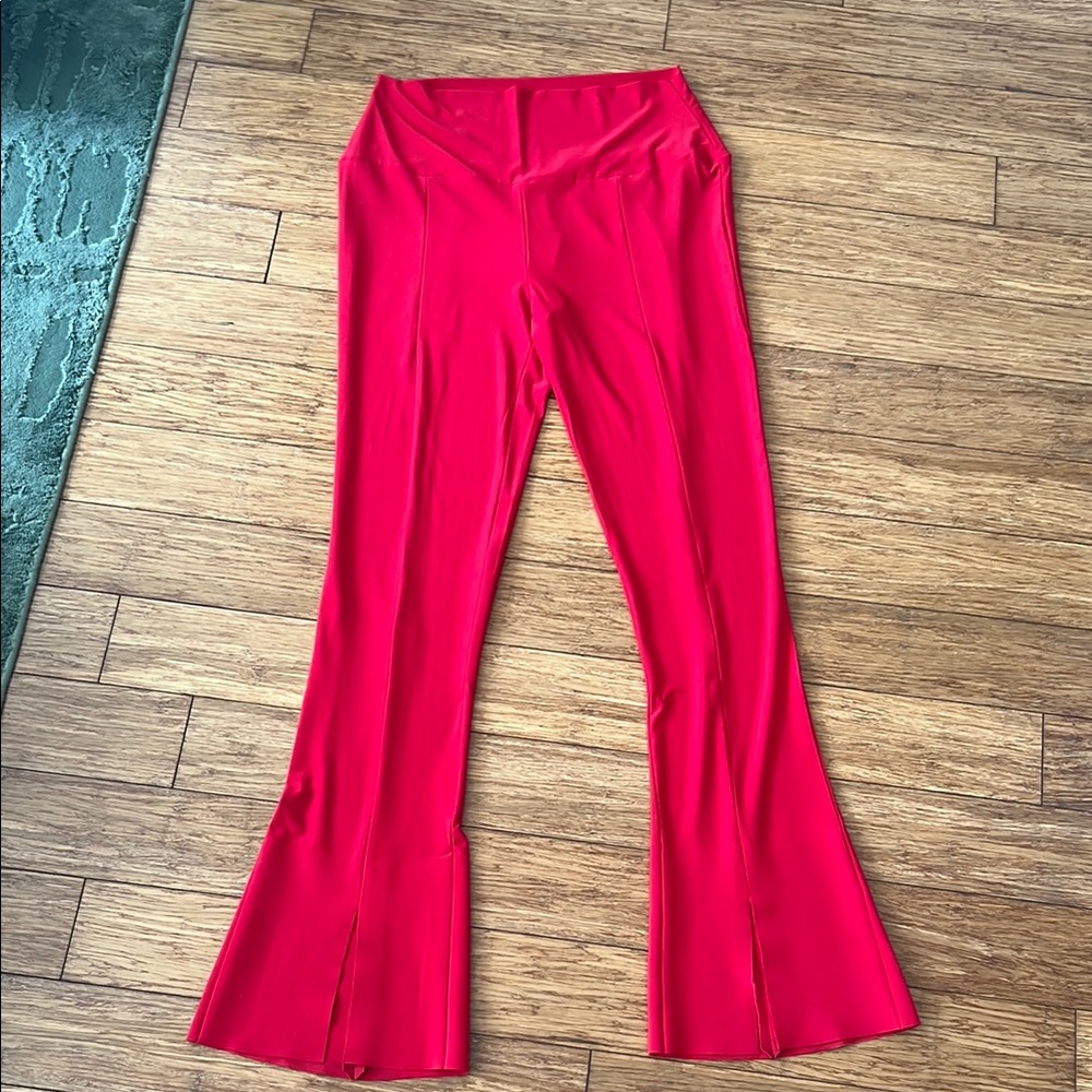 Norma Kamali Elegant Red Flared Women's Pants